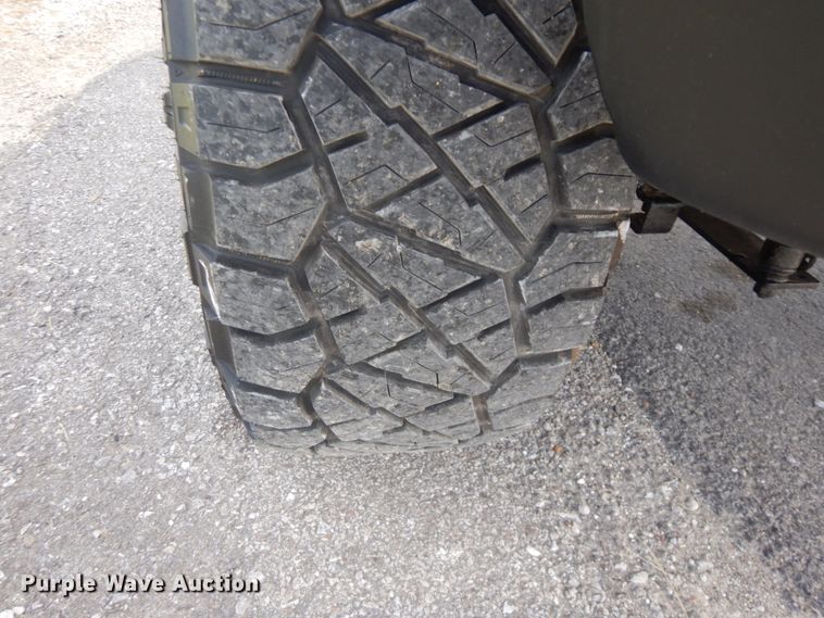 image for item IT9083 2003 Ford Excursion  SUV