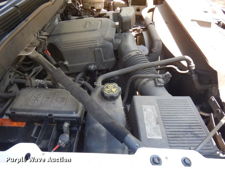 image for item IT9411 2016 Chevrolet Silverado 3500HD  Crew Cab tow truck