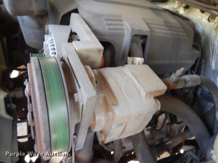 image for item IT9411 2016 Chevrolet Silverado 3500HD  Crew Cab tow truck