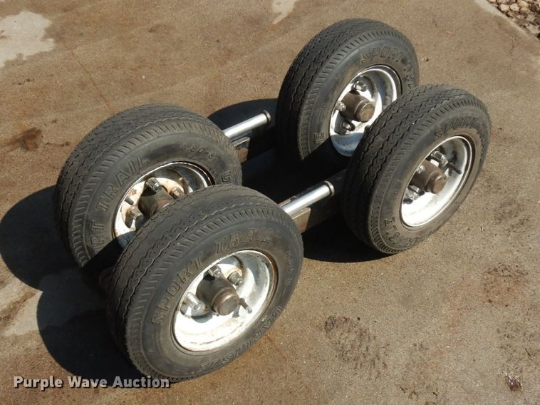 image for item IT9411 2016 Chevrolet Silverado 3500HD  Crew Cab tow truck