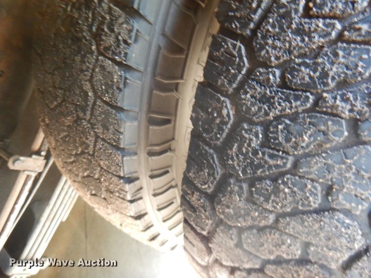 image for item IT9411 2016 Chevrolet Silverado 3500HD  Crew Cab tow truck