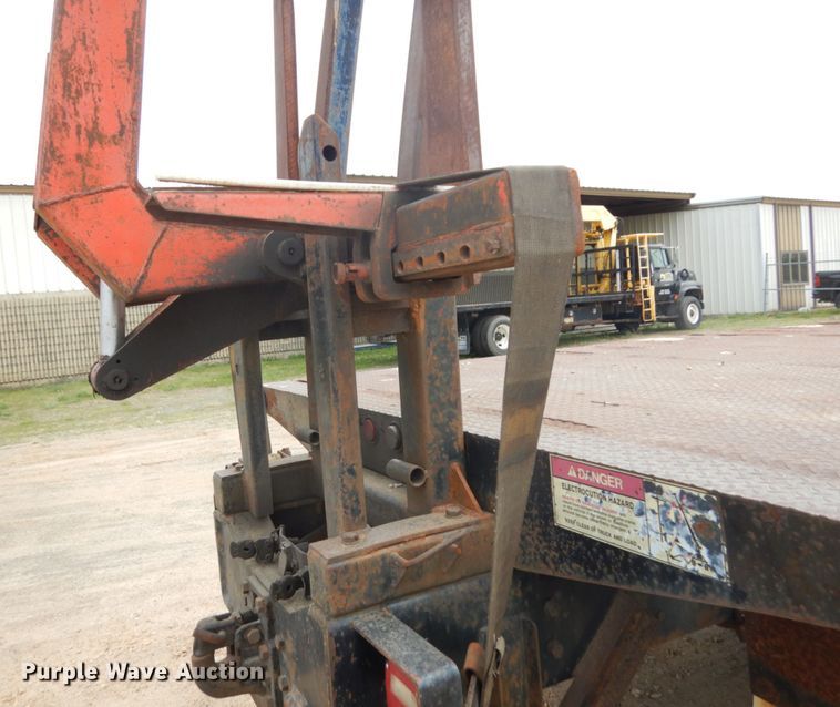 image for item IT9420 1995 Ford LTLS9000  crane truck