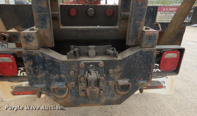 image for item IT9420 1995 Ford LTLS9000  crane truck