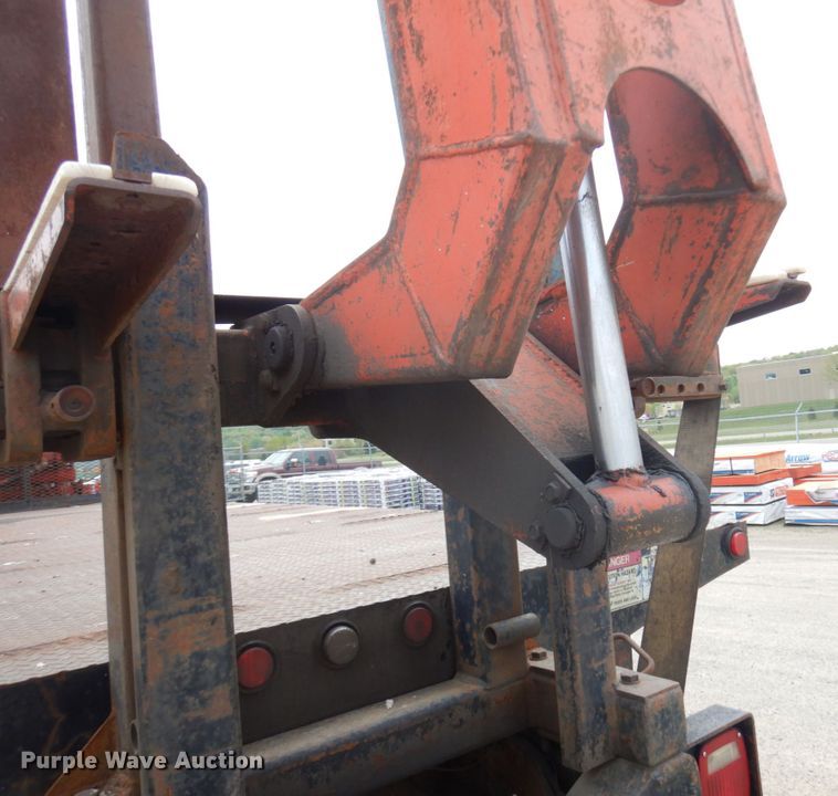 image for item IT9420 1995 Ford LTLS9000  crane truck