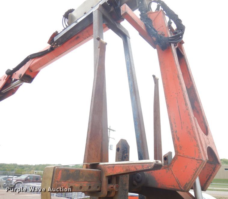 image for item IT9420 1995 Ford LTLS9000  crane truck