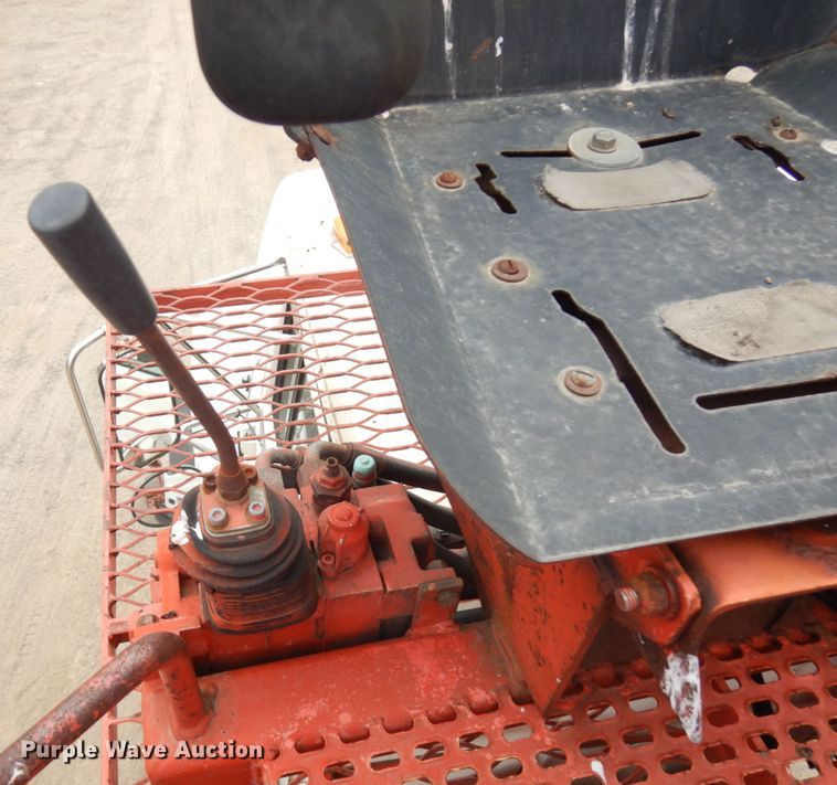 image for item IT9420 1995 Ford LTLS9000  crane truck