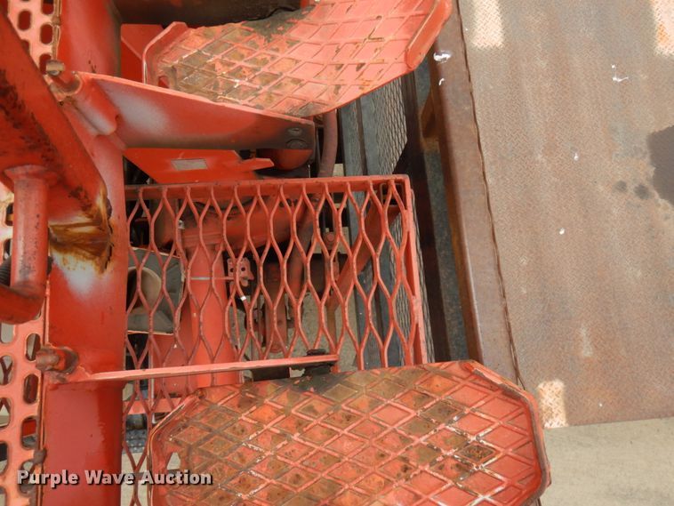 image for item IT9420 1995 Ford LTLS9000  crane truck