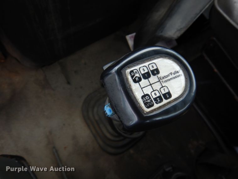 image for item IT9420 1995 Ford LTLS9000  crane truck