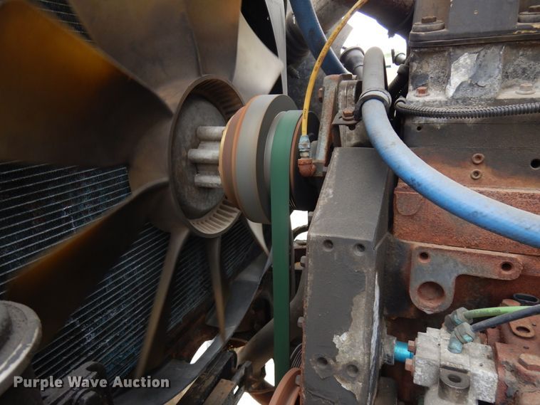 image for item IT9420 1995 Ford LTLS9000  crane truck