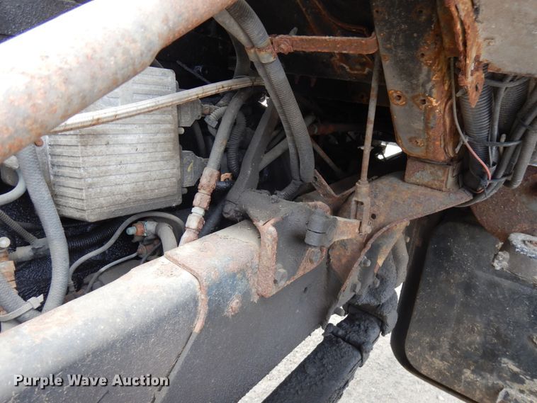 image for item IT9420 1995 Ford LTLS9000  crane truck