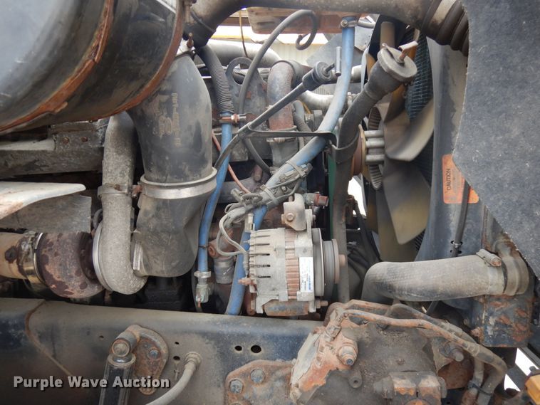 image for item IT9420 1995 Ford LTLS9000  crane truck