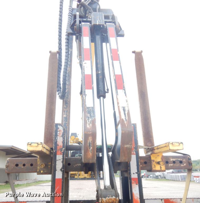 image for item IT9421 1996 Ford LTLS9000  crane truck