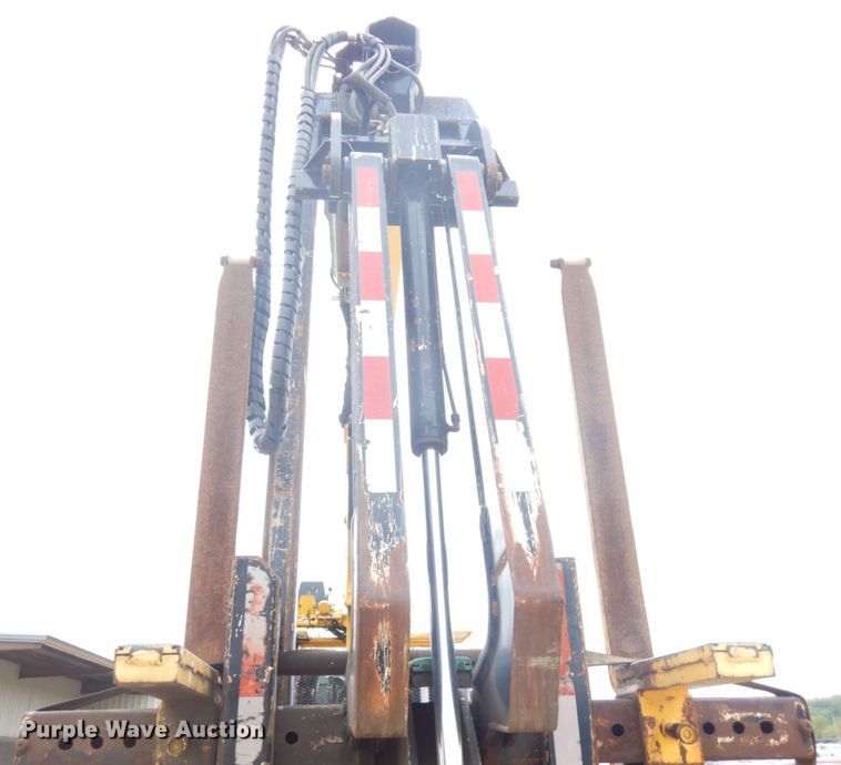 image for item IT9421 1996 Ford LTLS9000  crane truck