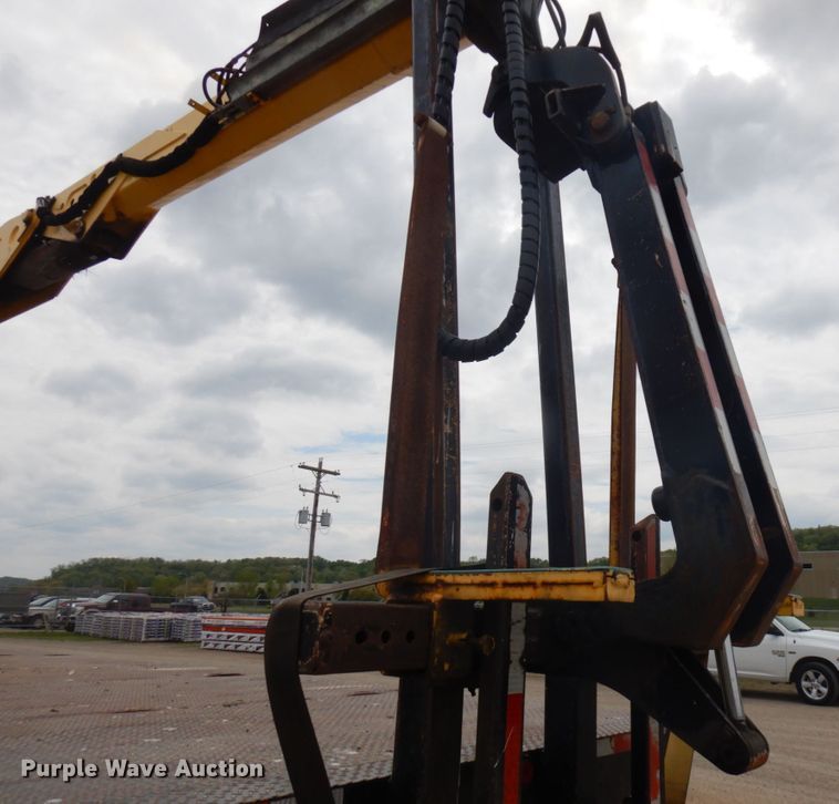 image for item IT9421 1996 Ford LTLS9000  crane truck