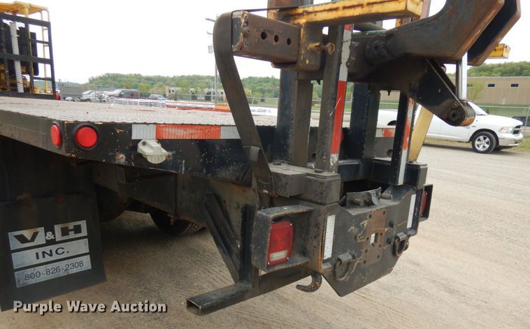 image for item IT9421 1996 Ford LTLS9000  crane truck