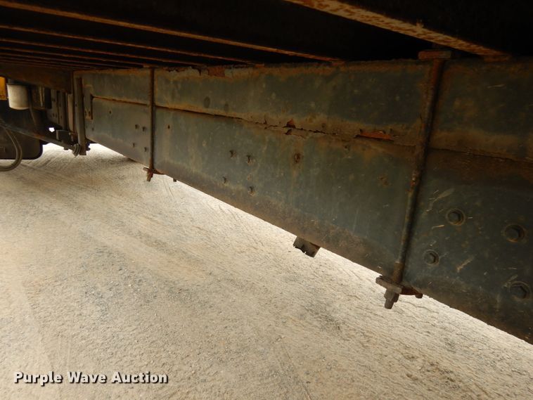 image for item IT9421 1996 Ford LTLS9000  crane truck