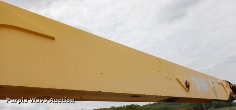 image for item IT9421 1996 Ford LTLS9000  crane truck