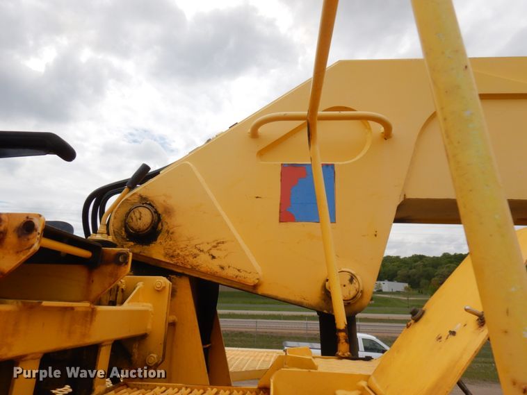 image for item IT9421 1996 Ford LTLS9000  crane truck