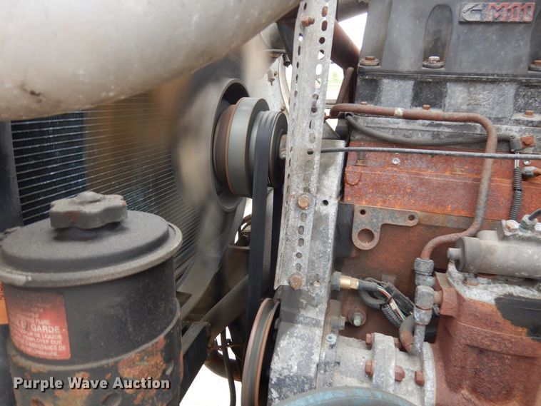 image for item IT9421 1996 Ford LTLS9000  crane truck