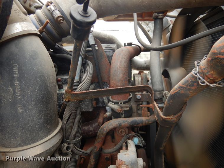 image for item IT9421 1996 Ford LTLS9000  crane truck