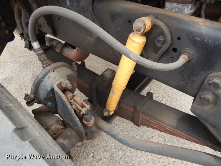 image for item IT9421 1996 Ford LTLS9000  crane truck