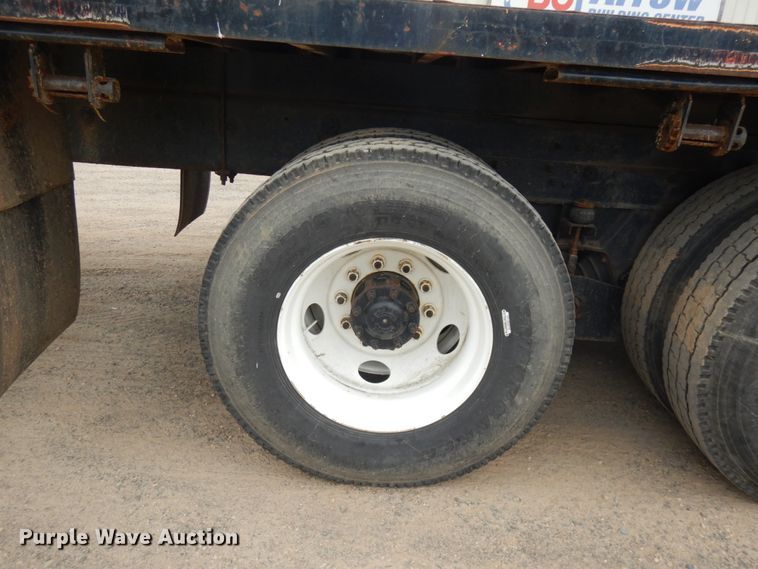 image for item IT9421 1996 Ford LTLS9000  crane truck