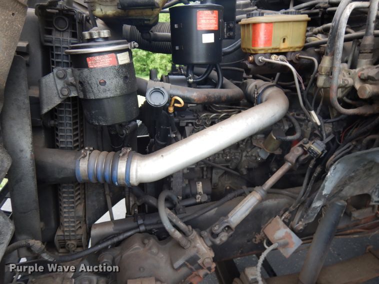 image for item IT9422 1997 Ford F800  forestry bucket truck