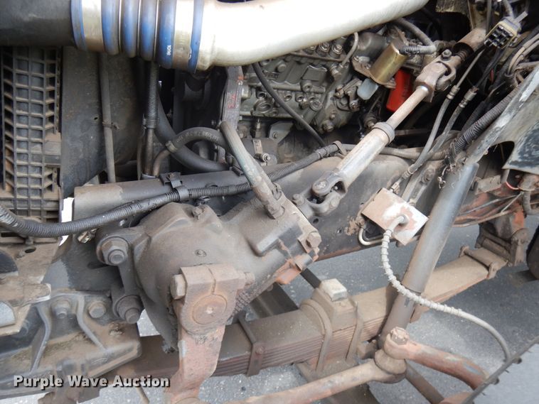 image for item IT9422 1997 Ford F800  forestry bucket truck