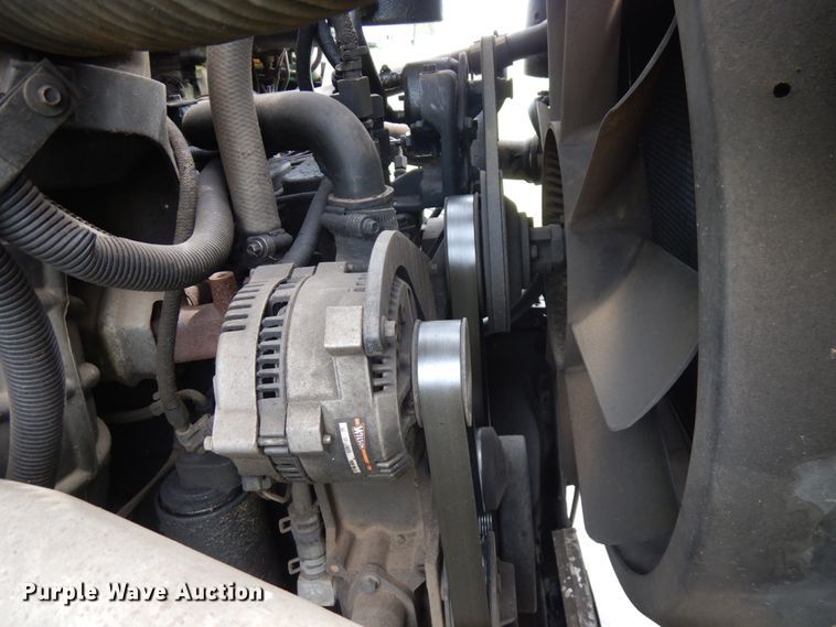 image for item IT9422 1997 Ford F800  forestry bucket truck