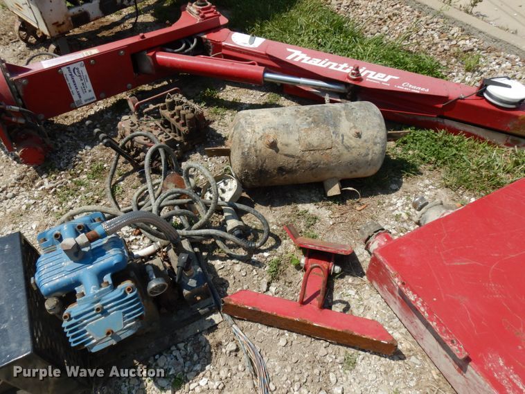 image for item IT9445 Maintainer 1111-15  truck mounted crane