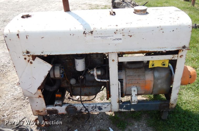 image for item IT9446 Lincoln SA-200-F-163  welder