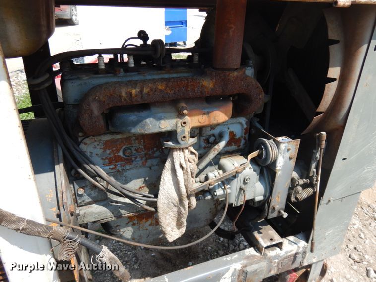 image for item IT9446 Lincoln SA-200-F-163  welder