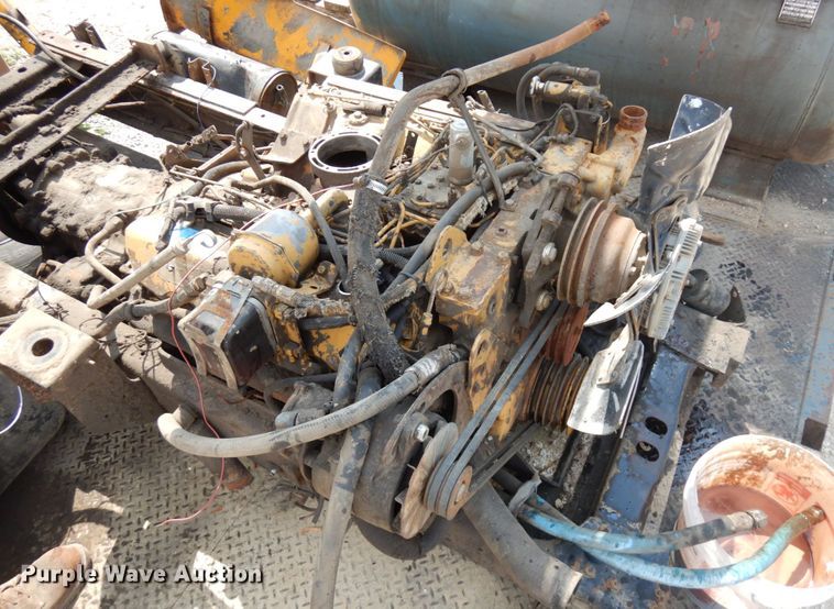 image for item IT9448 Caterpillar 3208 eight cylinder diesel  engine