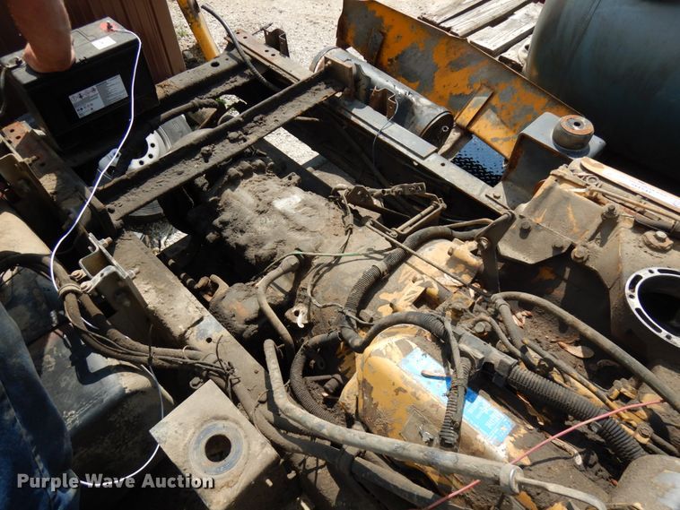 image for item IT9448 Caterpillar 3208 eight cylinder diesel  engine