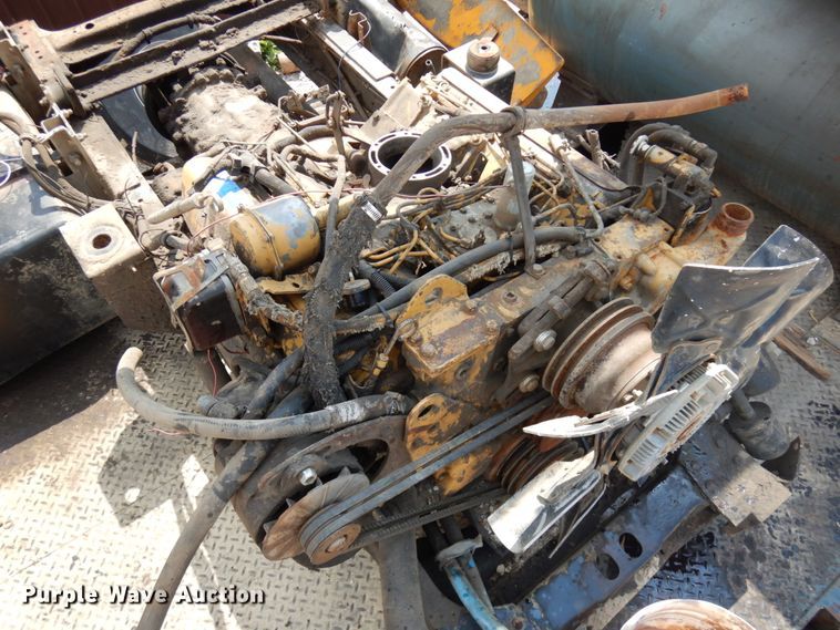 image for item IT9448 Caterpillar 3208 eight cylinder diesel  engine