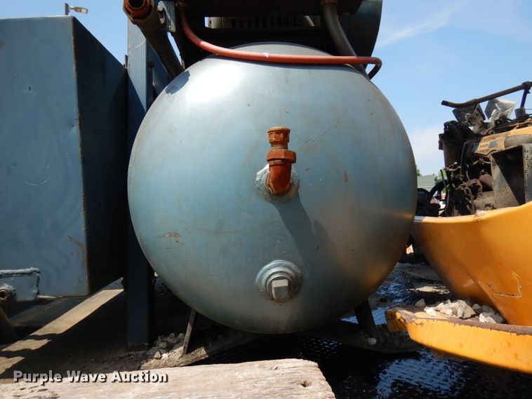 image for item IT9450 Western Tank and Steel 5015  air compressor
