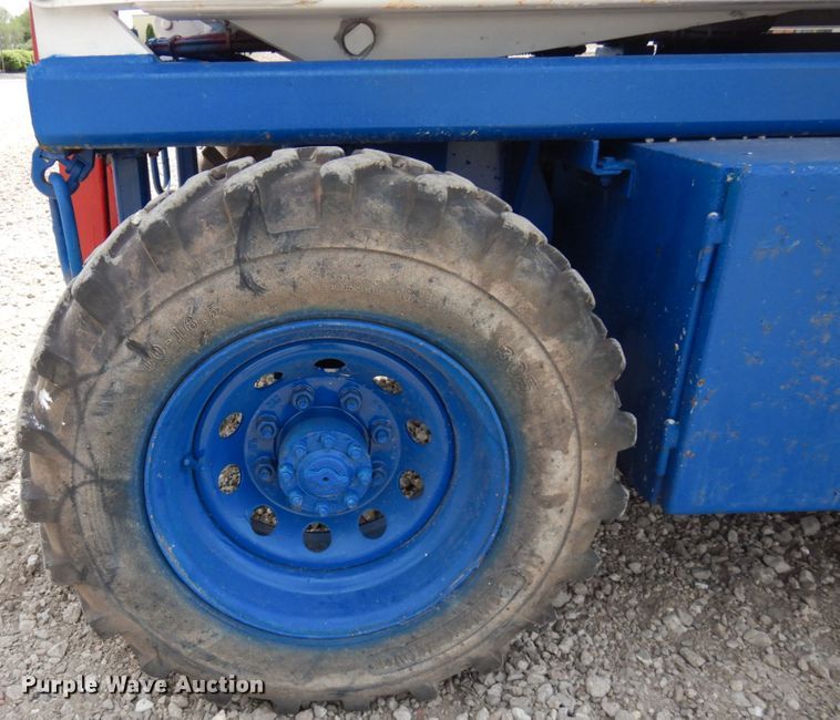 image for item IT9452 Sky Jack  scissor lift