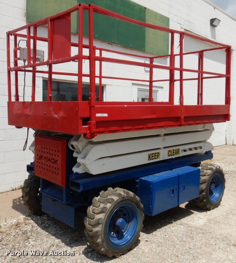 image for item IT9453 Sky Jack  scissor lift