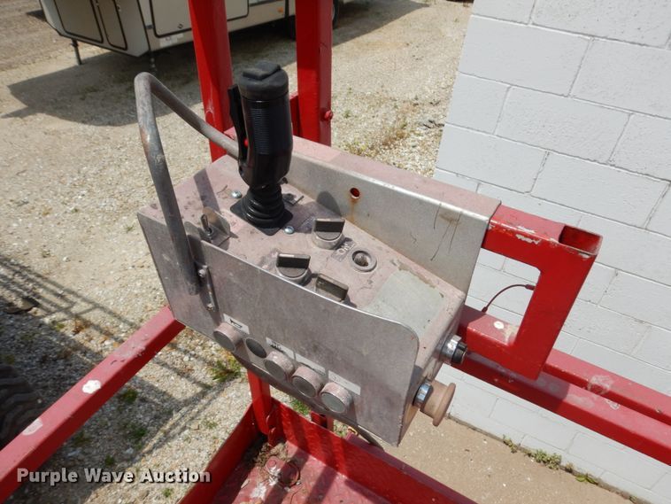 image for item IT9453 Sky Jack  scissor lift