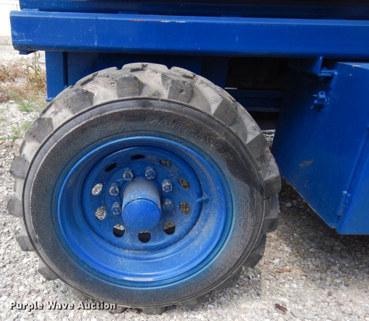 image for item IT9453 Sky Jack  scissor lift