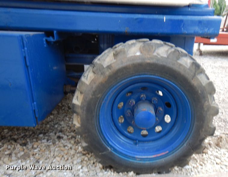 image for item IT9453 Sky Jack  scissor lift