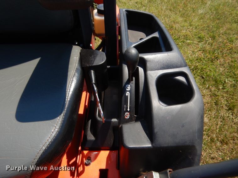 image for item IT9504 Kubota Z125SKH  ZTR lawn mower