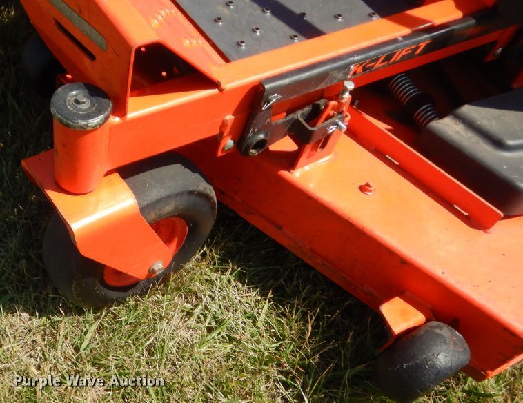 image for item IT9504 Kubota Z125SKH  ZTR lawn mower