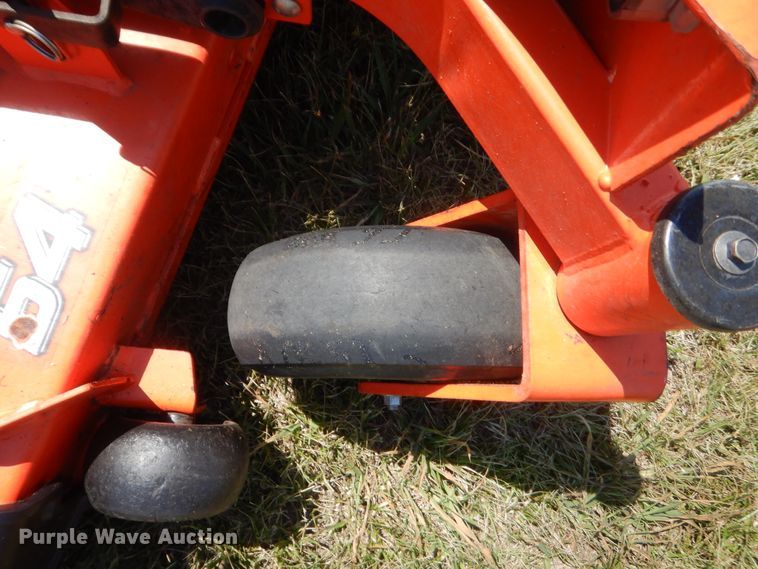 image for item IT9504 Kubota Z125SKH  ZTR lawn mower