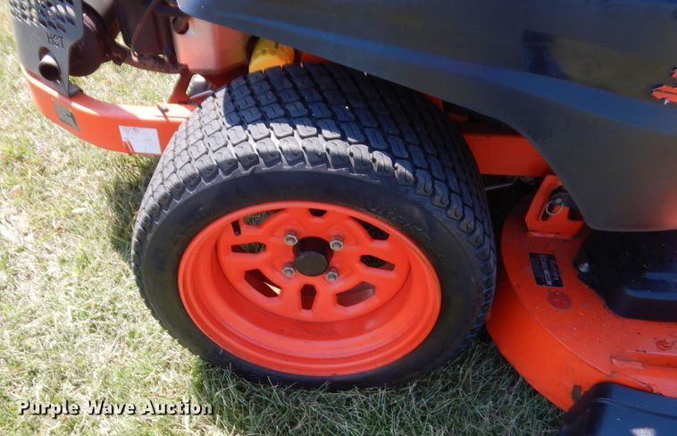image for item IT9504 Kubota Z125SKH  ZTR lawn mower