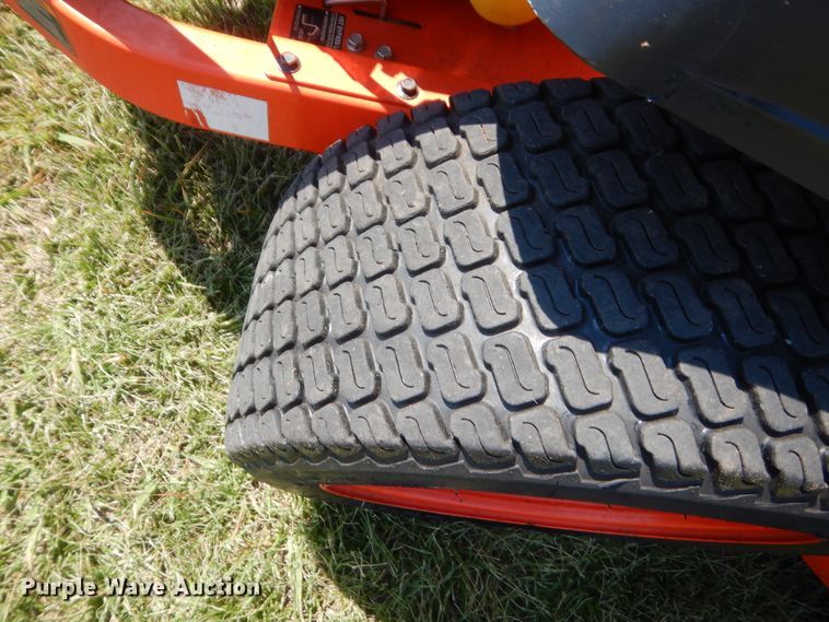 image for item IT9504 Kubota Z125SKH  ZTR lawn mower