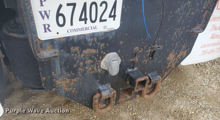 image for item IX9807 2012 International DuraStar 4300  flat bed truck