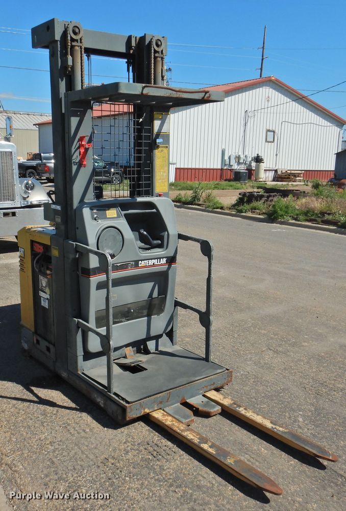 image for item JX9941 Caterpillar NOR30  order picker