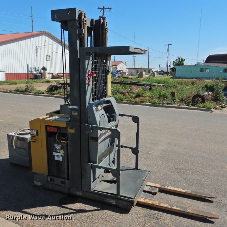 image for item JX9941 Caterpillar NOR30  order picker