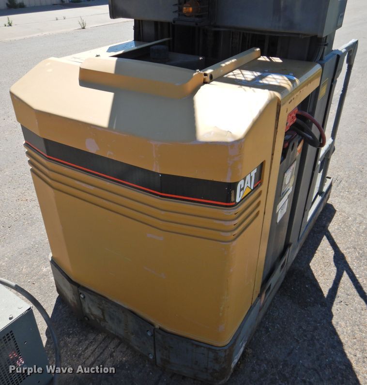 image for item JX9941 Caterpillar NOR30  order picker